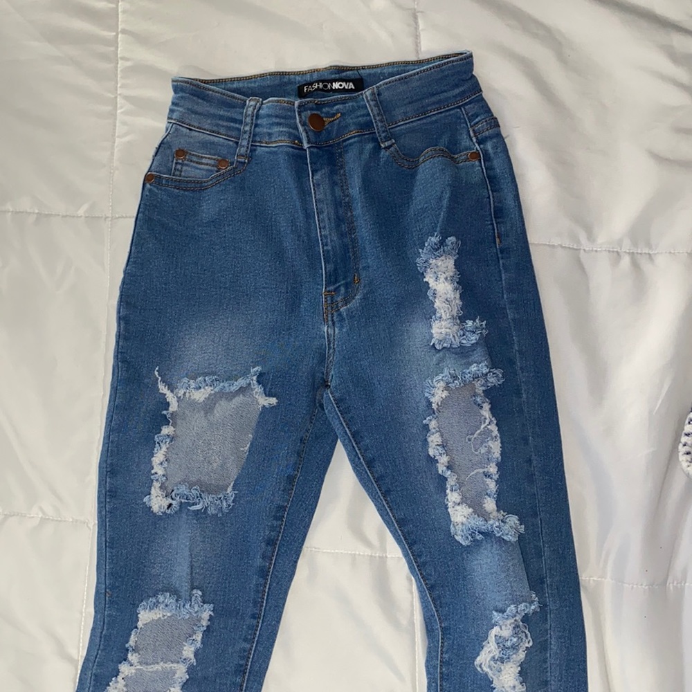 Fashion nova ripped high waisted jeans